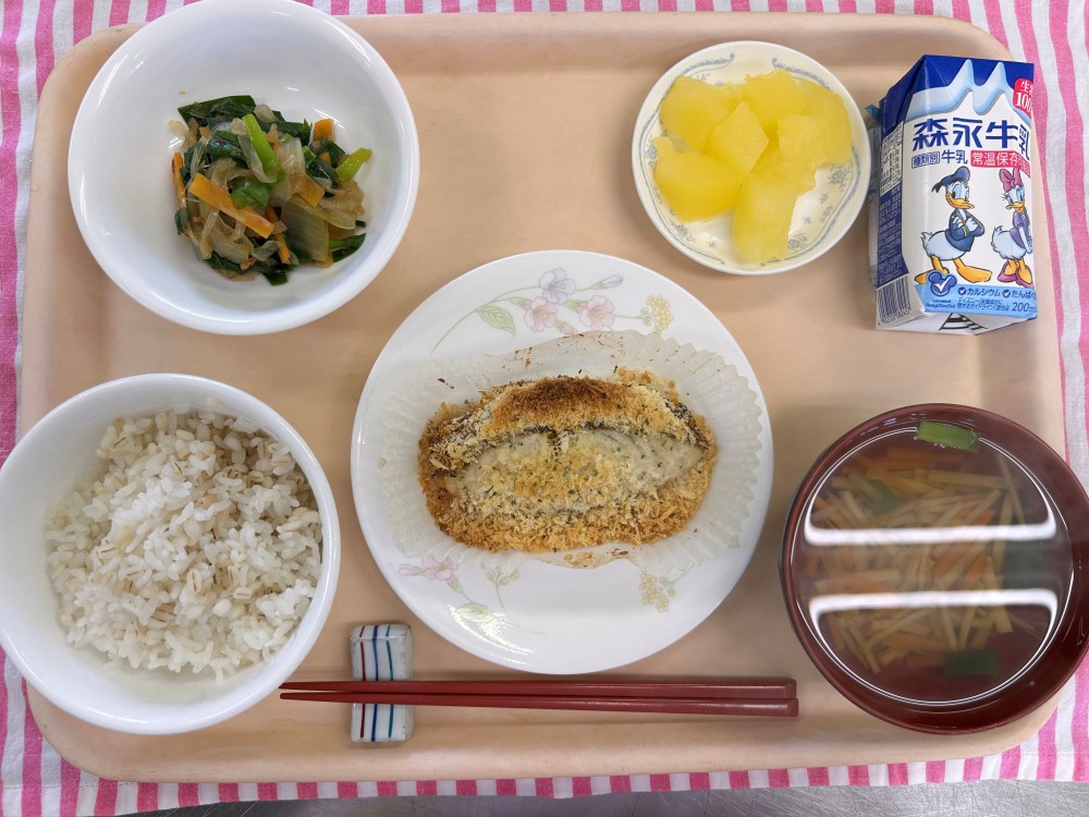 2025年4月30>日の給食画像