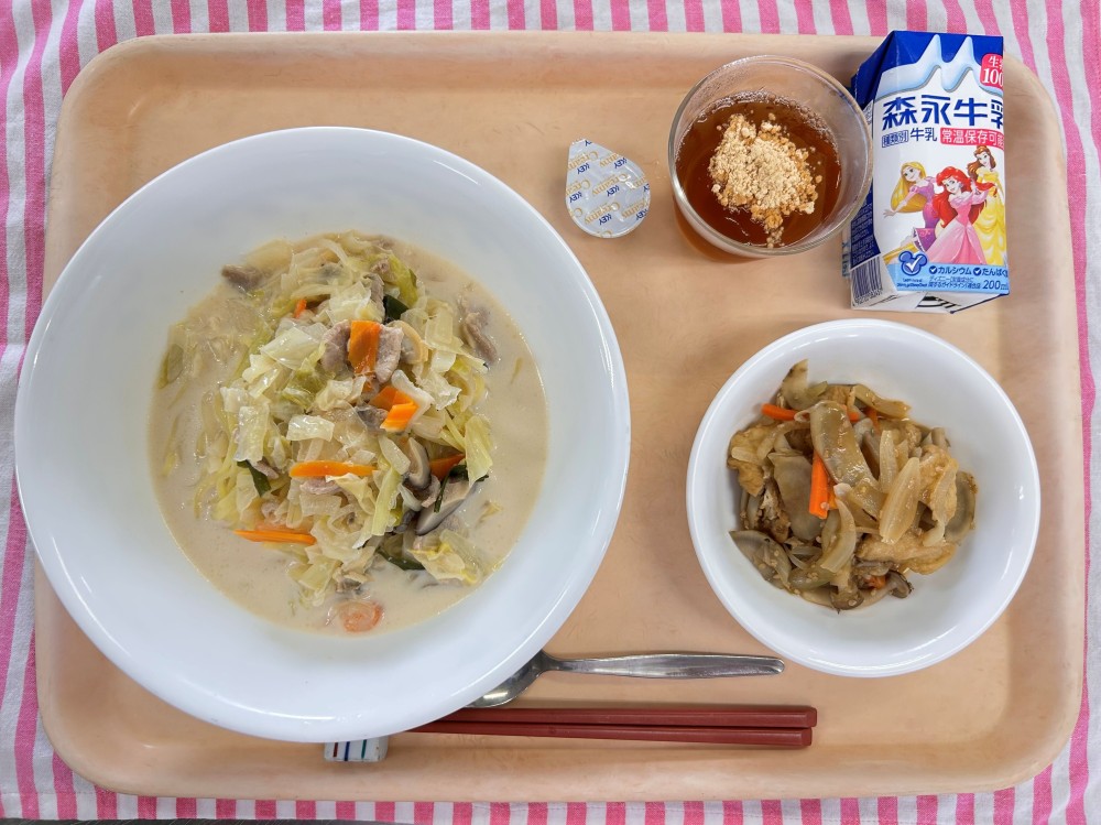 2025年10月16>日の給食画像
