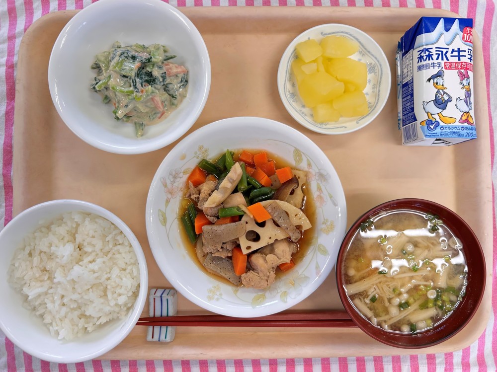 2025年11月7>日の給食画像