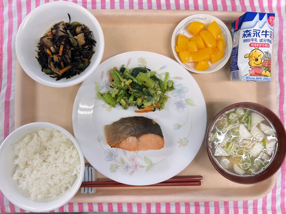 2025年11月21日の給食写真