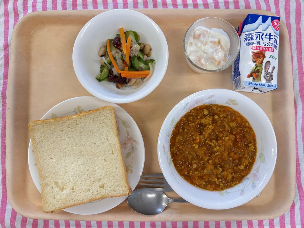 2025年11月25日の給食写真