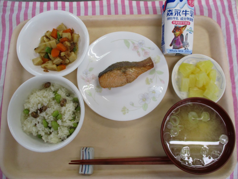 2026年04月10日の給食写真