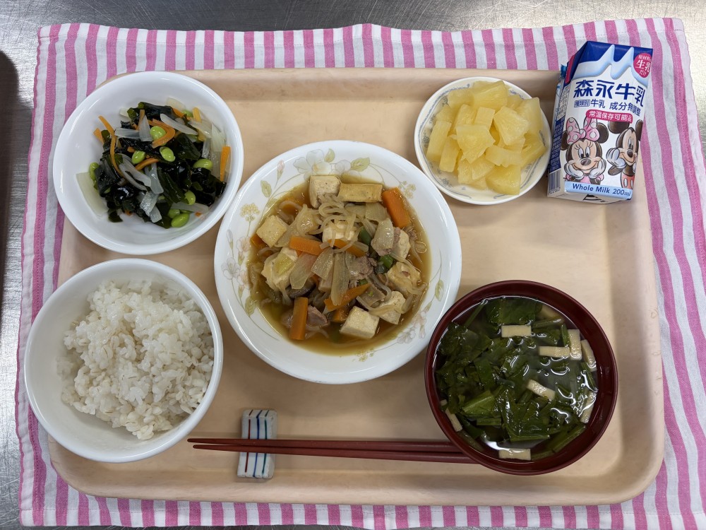 2026年05月01日の給食写真