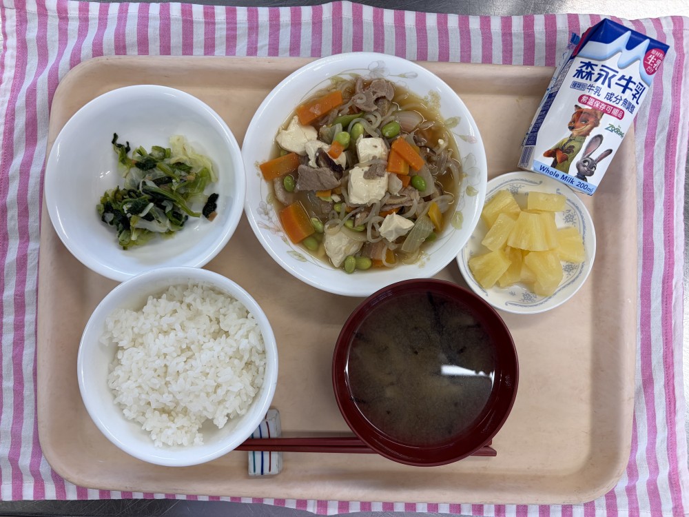2026年10月07日の給食写真