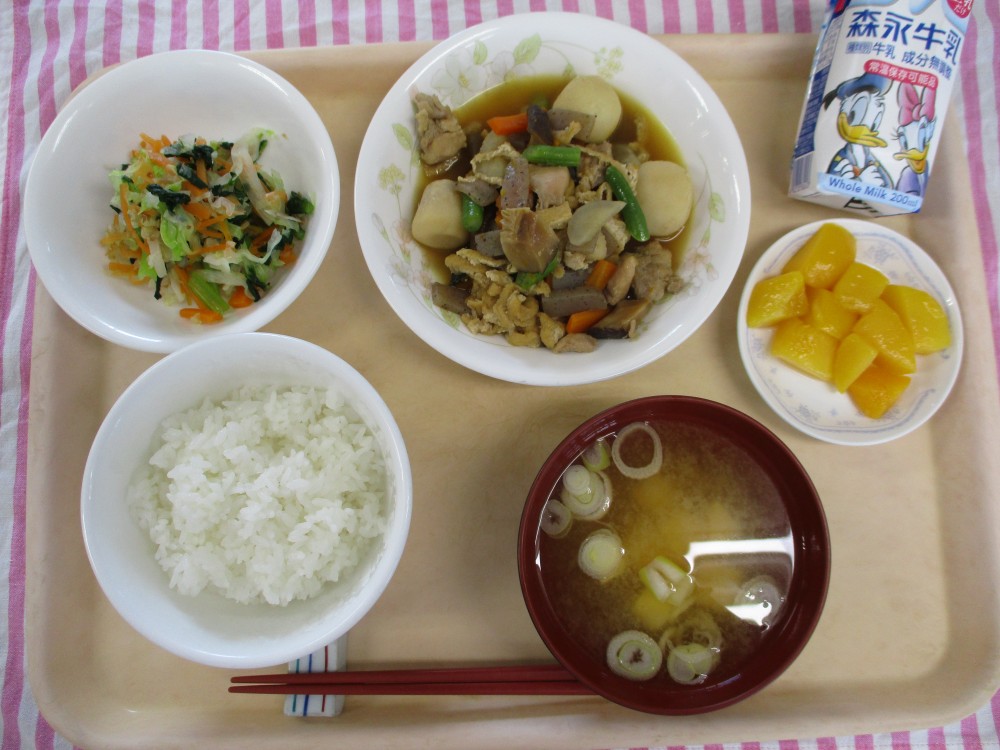 2026年10月16日の給食写真