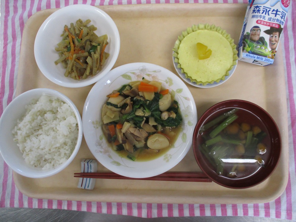 2026年10月19日の給食写真